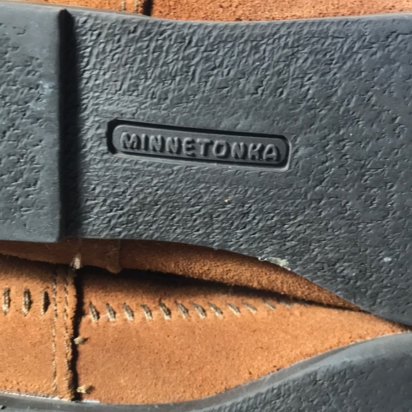 Minnetonka Boots - Picture 6 of 8